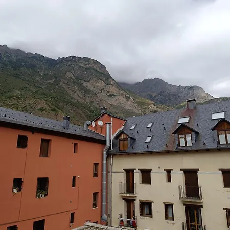 Inmocyma Pico Sayo Apartment *