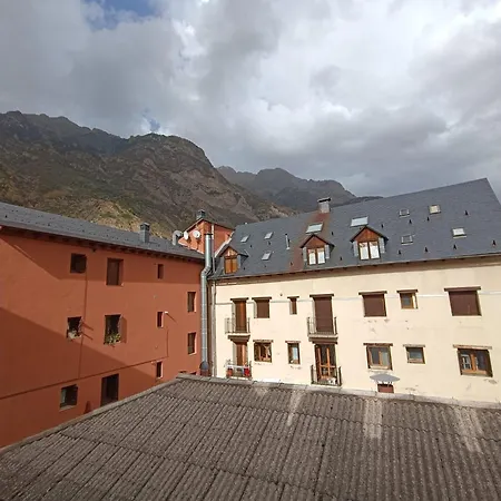 Inmocyma Pico Sayo Apartment *